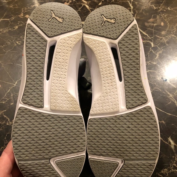 Puma - Picture 3 of 3